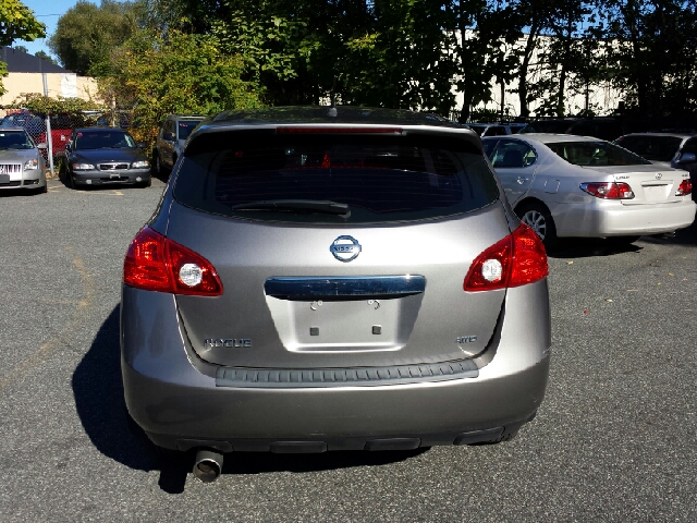 2011 Nissan Rogue Lariat Crew Cab 4WD DRW