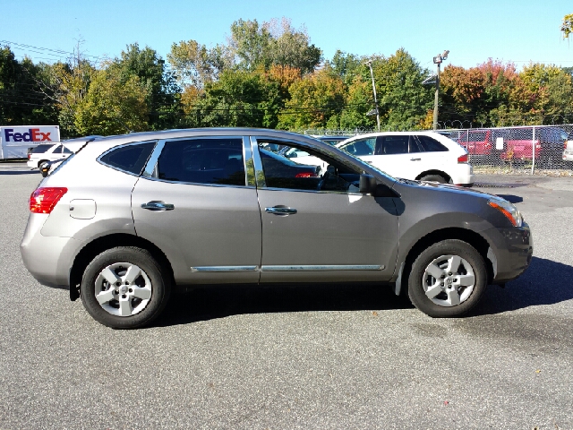 2011 Nissan Rogue Lariat Crew Cab 4WD DRW