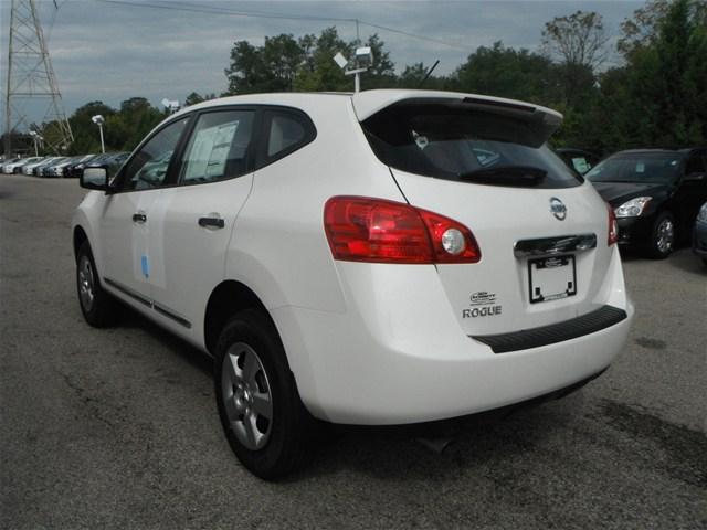 2011 Nissan Rogue XR