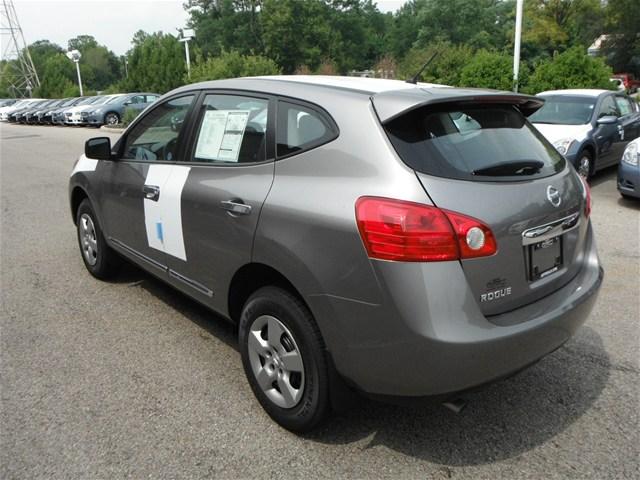 2011 Nissan Rogue XR