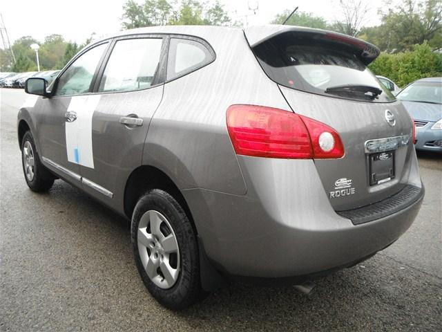 2011 Nissan Rogue XR