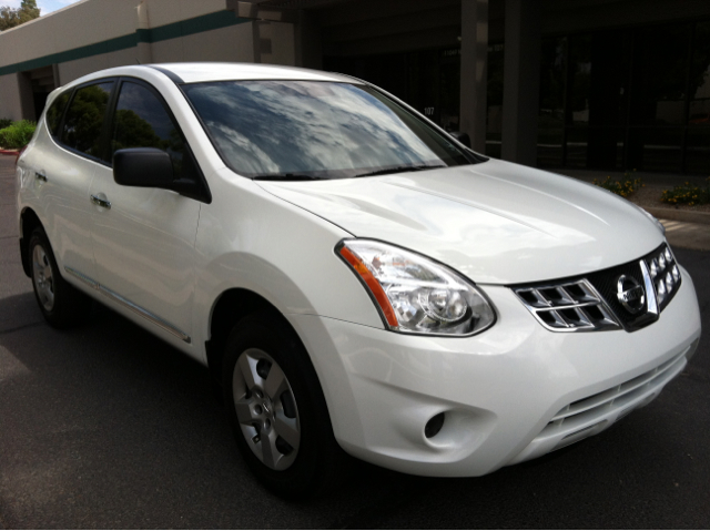 2011 Nissan Rogue Touring / AWD