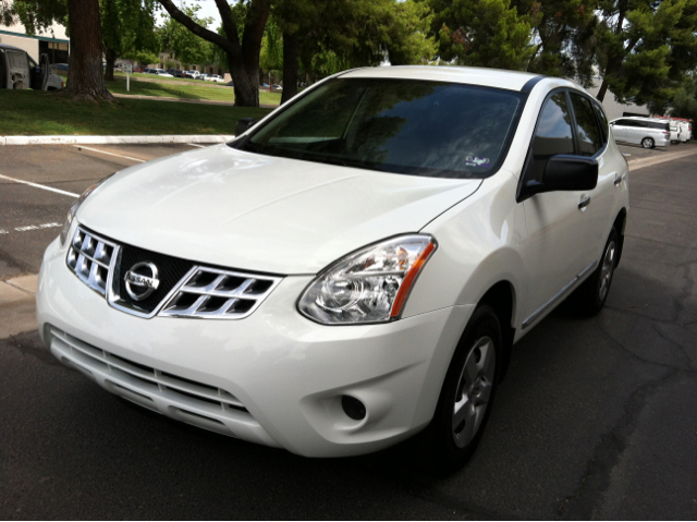 2011 Nissan Rogue Touring / AWD