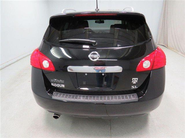 2011 Nissan Rogue SXT Van