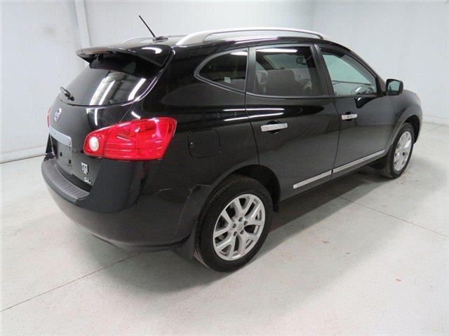 2011 Nissan Rogue SXT Van