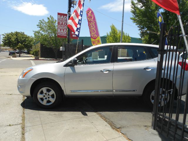 2011 Nissan Rogue Touring / AWD