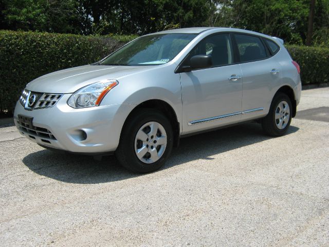 2013 Nissan Rogue Touring / AWD