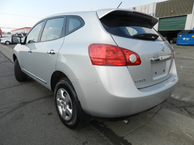 2013 Nissan Rogue Lariat Crew Cab 4WD DRW