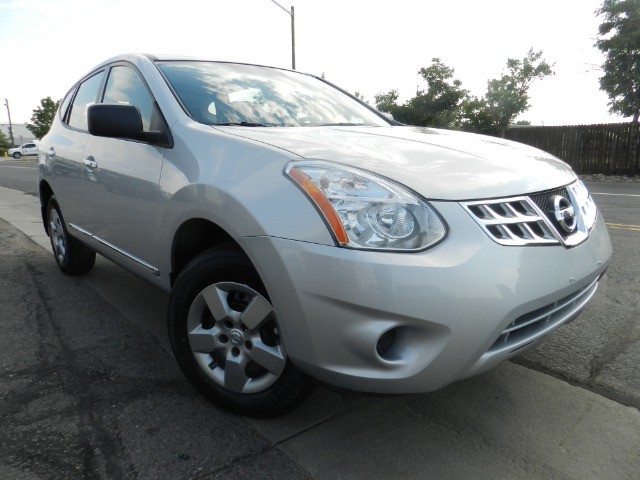 2013 Nissan Rogue Lariat Crew Cab 4WD DRW