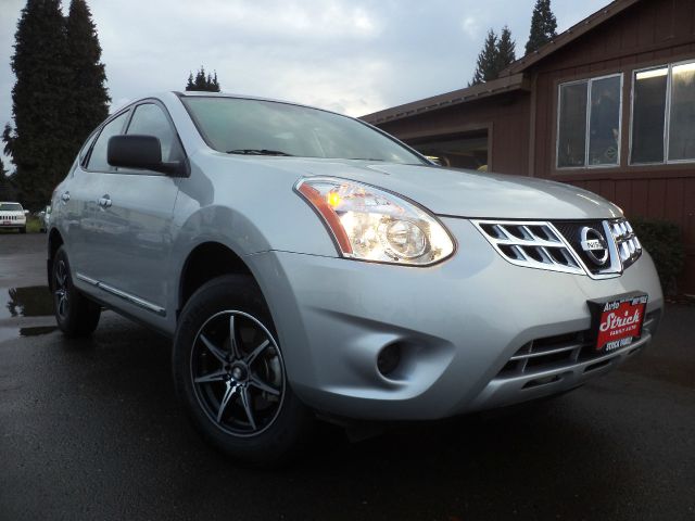 2013 Nissan Rogue Lariat Crew Cab 4WD DRW