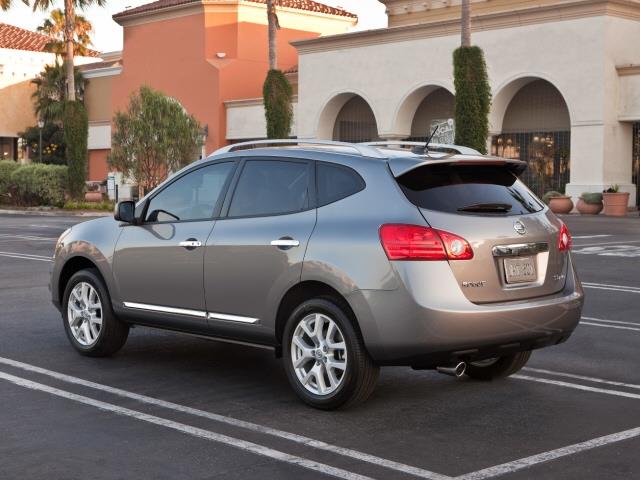 2013 Nissan Rogue BUG WITH Moonroof