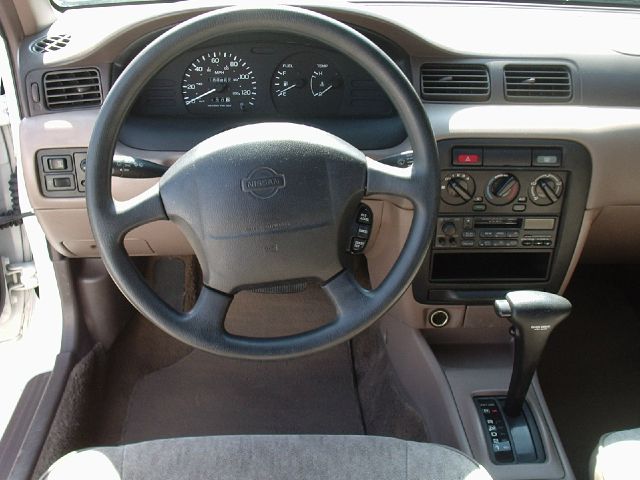 1996 Nissan Sentra 6 Speed Transmision