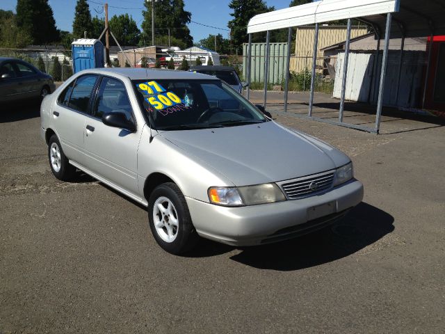 1997 Nissan Sentra Standard 4X4 Hardtop