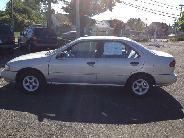 1997 Nissan Sentra Standard 4X4 Hardtop