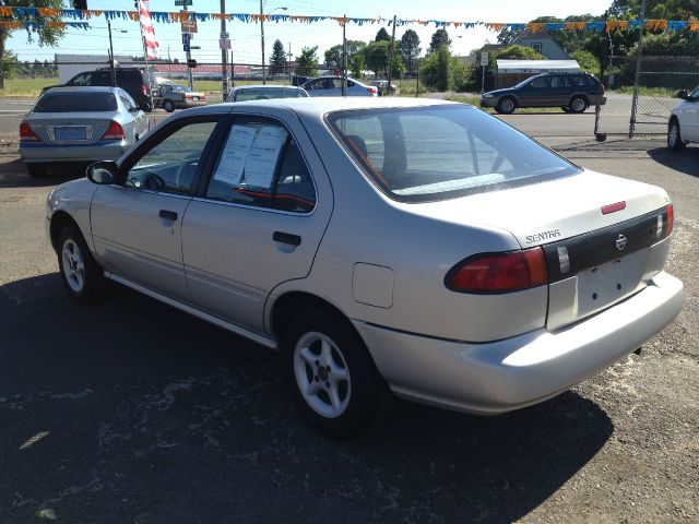 1997 Nissan Sentra Standard 4X4 Hardtop