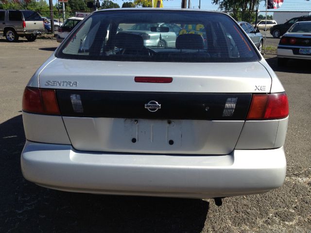 1997 Nissan Sentra Standard 4X4 Hardtop