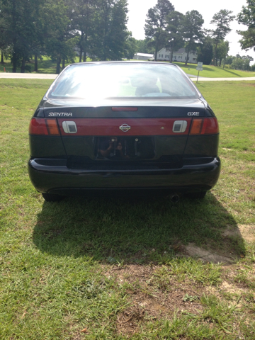 1999 Nissan Sentra Base