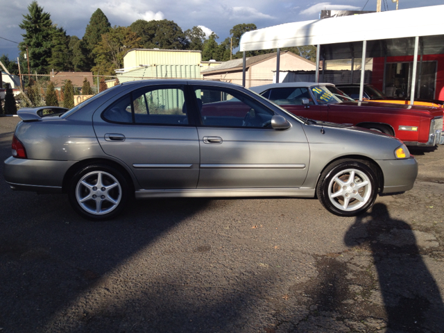 2000 Nissan Sentra XLT 2WD