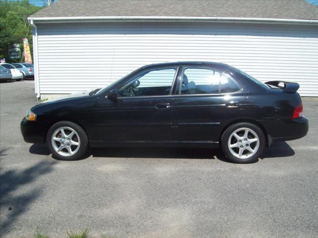 2001 Nissan Sentra XLT 2WD