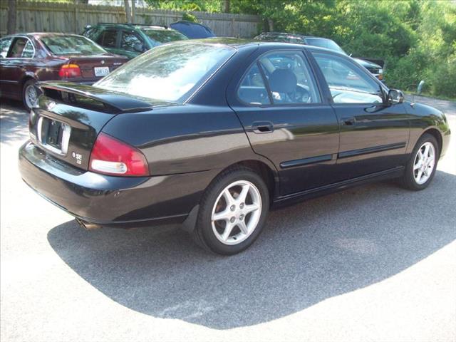 2001 Nissan Sentra XLT 2WD