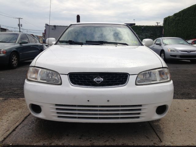 2001 Nissan Sentra 2DR REG 135wb 4