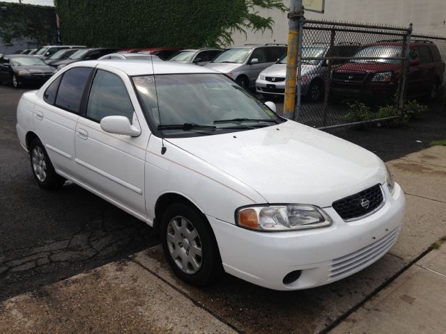 2001 Nissan Sentra 2DR REG 135wb 4