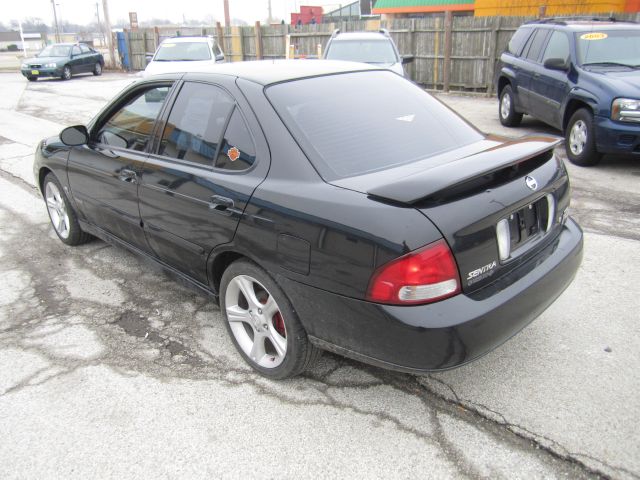 2002 Nissan Sentra Crew Cab Standard Box 4-wheel Drive SLE