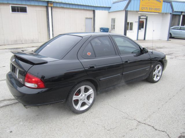 2002 Nissan Sentra Crew Cab Standard Box 4-wheel Drive SLE