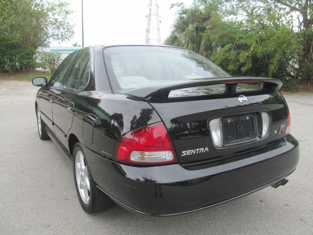 2002 Nissan Sentra Crew Cab Standard Box 4-wheel Drive SLE