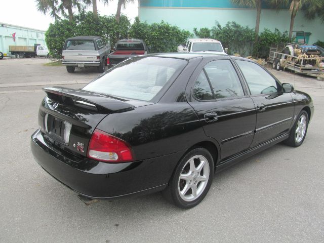 2002 Nissan Sentra Crew Cab Standard Box 4-wheel Drive SLE