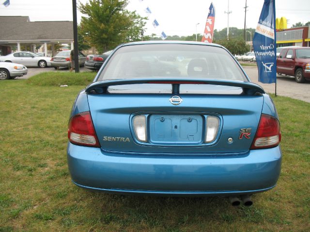 2002 Nissan Sentra Crew Cab Standard Box 4-wheel Drive SLE