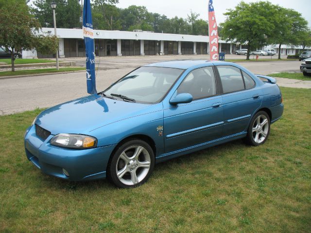 2002 Nissan Sentra Crew Cab Standard Box 4-wheel Drive SLE