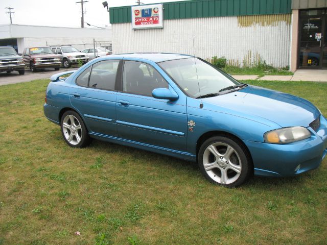 2002 Nissan Sentra Crew Cab Standard Box 4-wheel Drive SLE