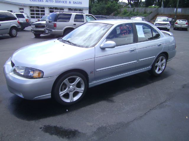 2002 Nissan Sentra Crew Cab Standard Box 4-wheel Drive SLE