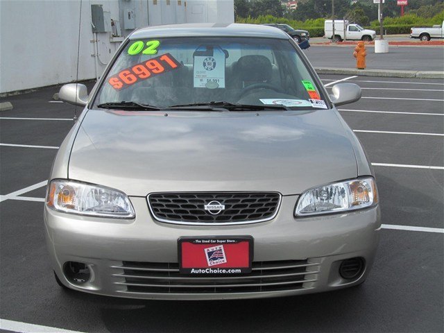 2002 Nissan Sentra 4dr Sdn I4 Manual LE (natl) Sedan