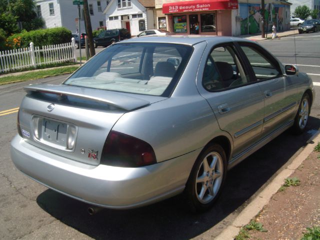 2003 Nissan Sentra Crew Cab Standard Box 4-wheel Drive SLE