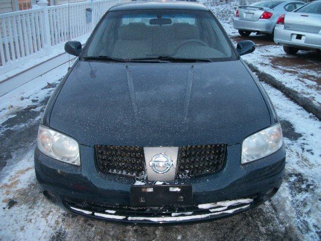 2004 Nissan Sentra FWD 4dr SEL