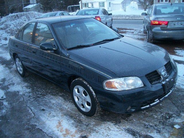 2004 Nissan Sentra FWD 4dr SEL