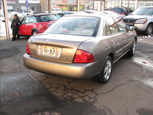 2004 Nissan Sentra E43