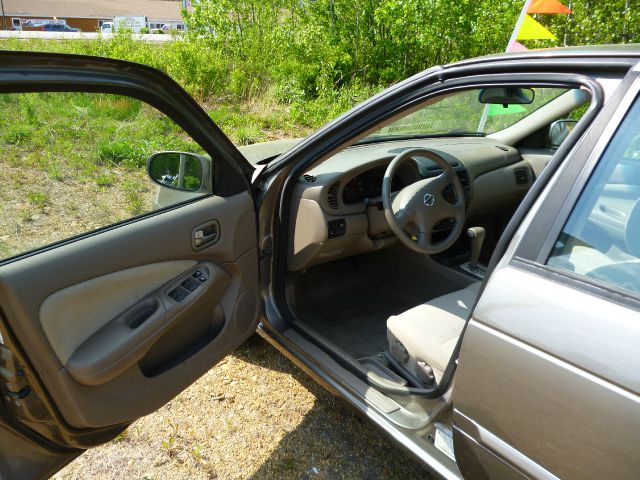 2004 Nissan Sentra E43