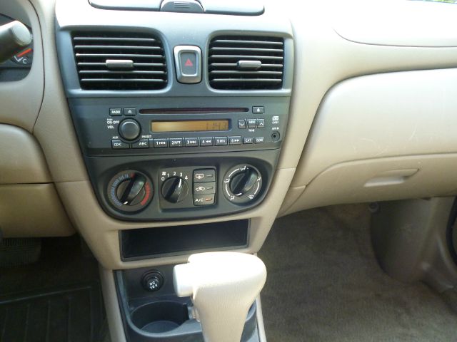 2004 Nissan Sentra E43