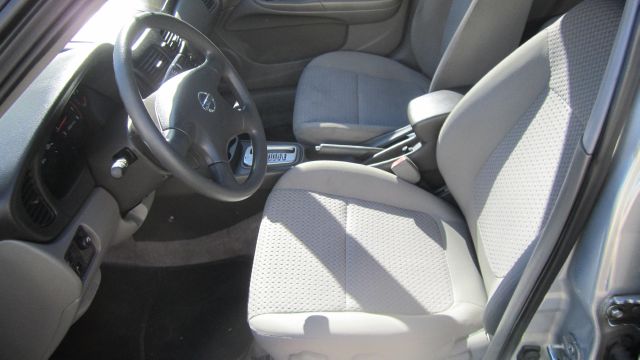 2004 Nissan Sentra E43