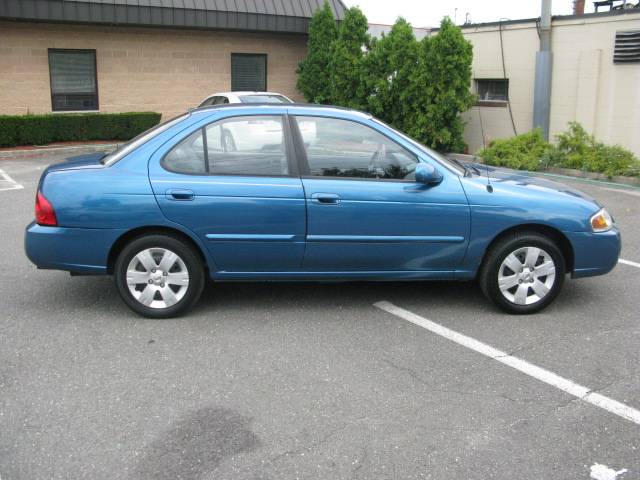 2004 Nissan Sentra E43