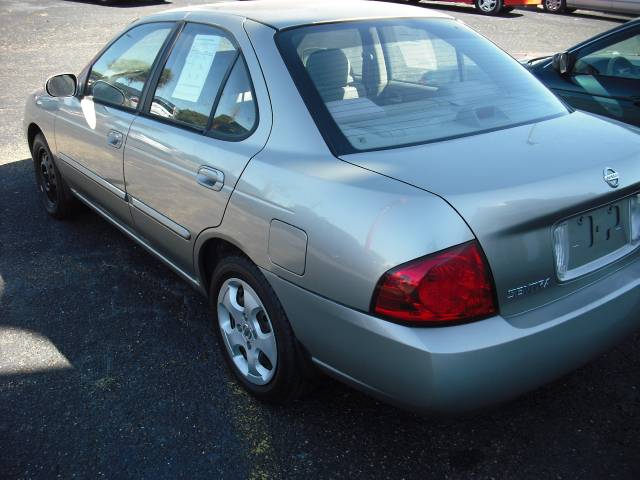 2004 Nissan Sentra E43