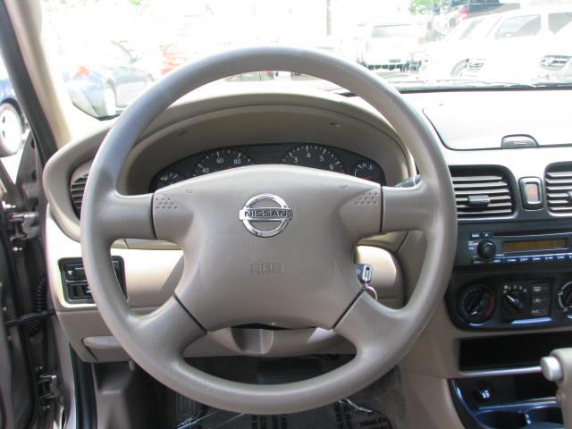 2004 Nissan Sentra FWD 4dr SEL