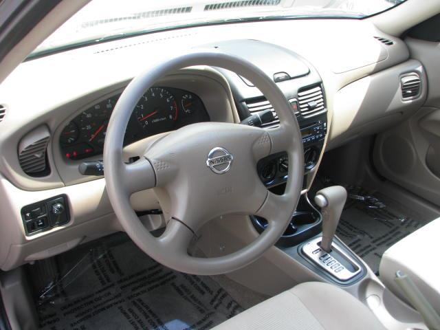 2004 Nissan Sentra FWD 4dr SEL