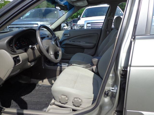 2004 Nissan Sentra E43