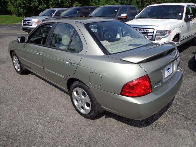 2004 Nissan Sentra E43