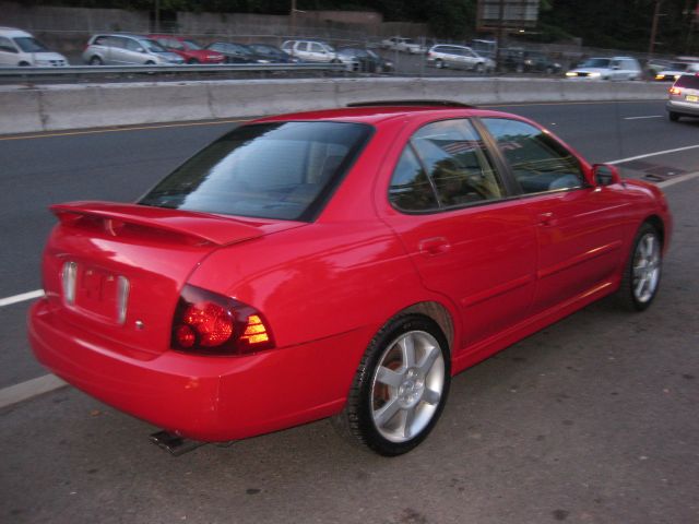 2004 Nissan Sentra Denali Crew Cab 4x4