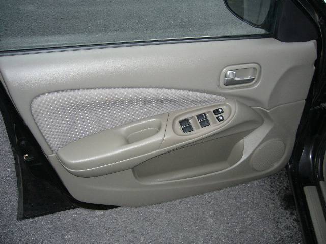 2004 Nissan Sentra E43